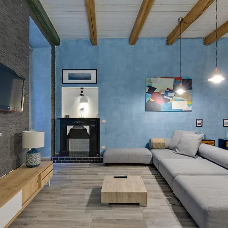 Apartment As Feel - Design At Colosseum